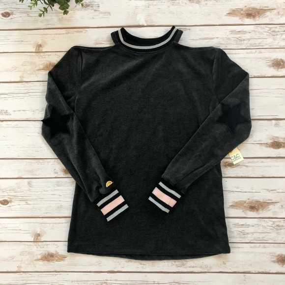C & C California Grey Cold Shoulder Patch Sweater - Picture 2 of 7
